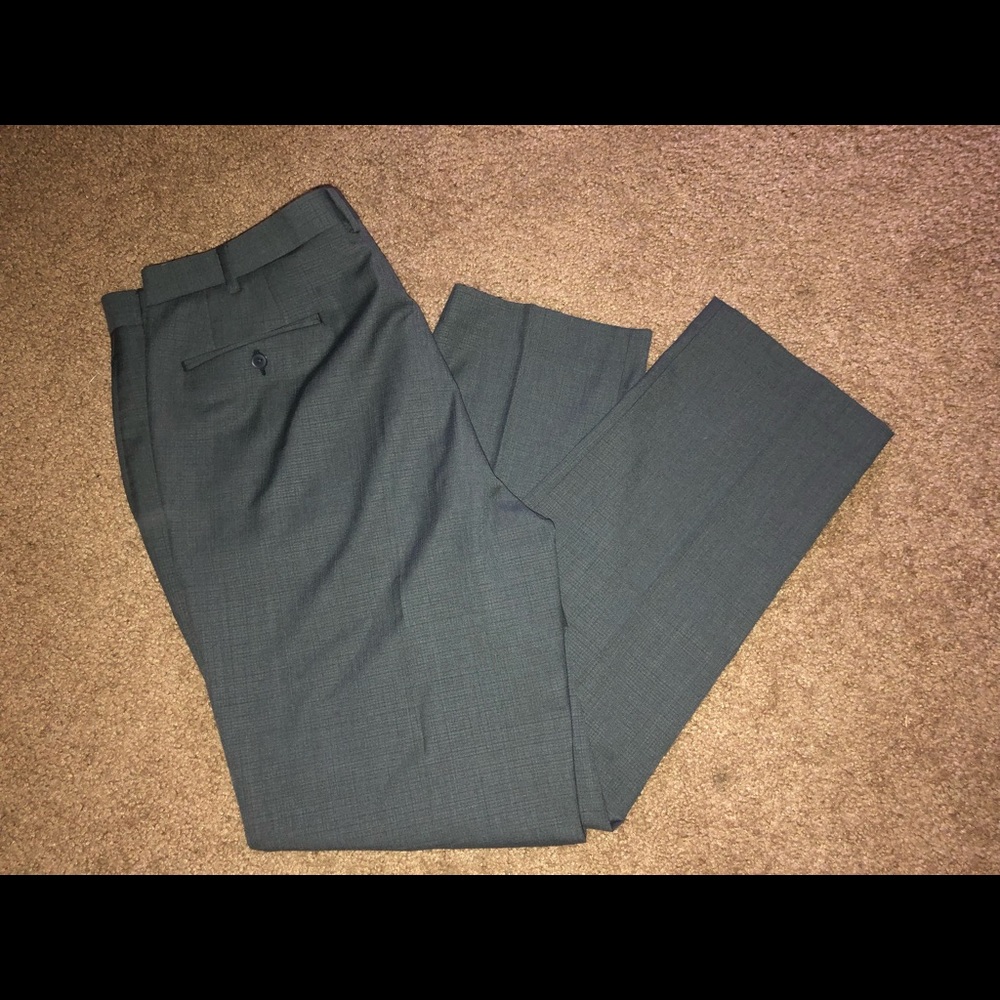 Men’s gray 40x32 dress pant